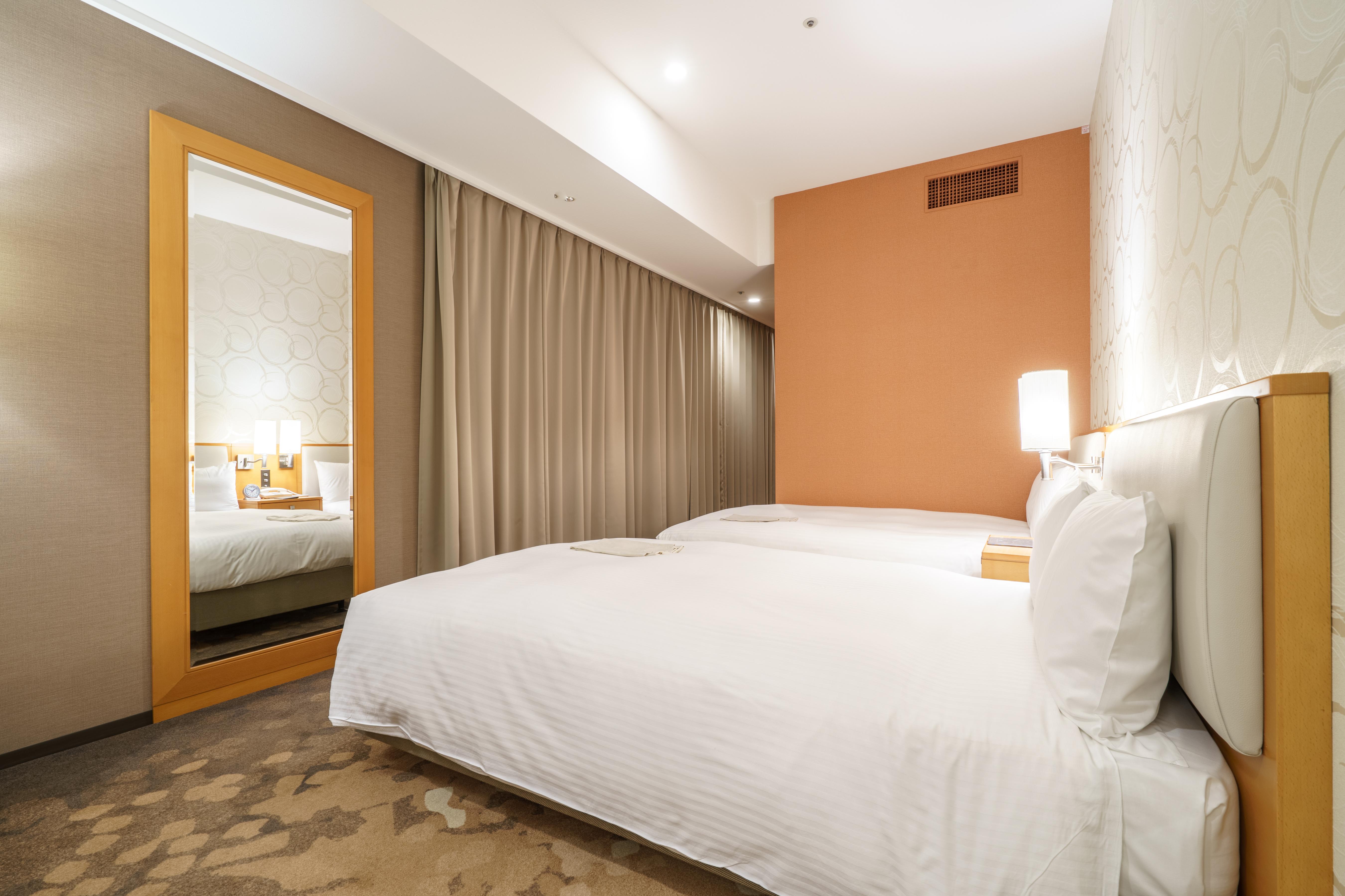 Отель Sotetsu Grand Fresa Shinagawa Seaside Токио Экстерьер фото